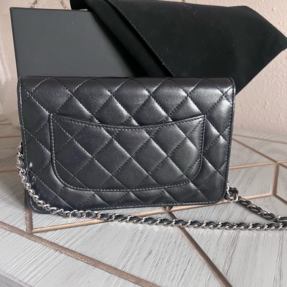 CHANEL Black Classic Wallet On Chain WOC Shoulder Bag Lambskin - Picture 6 of 12
